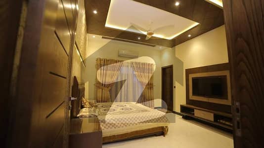 پیراگون سٹی ۔ گروو بلاک پیراگون سٹی,لاہور میں 7 کمروں کا 12 مرلہ مکان 5.7 کروڑ میں برائے فروخت۔