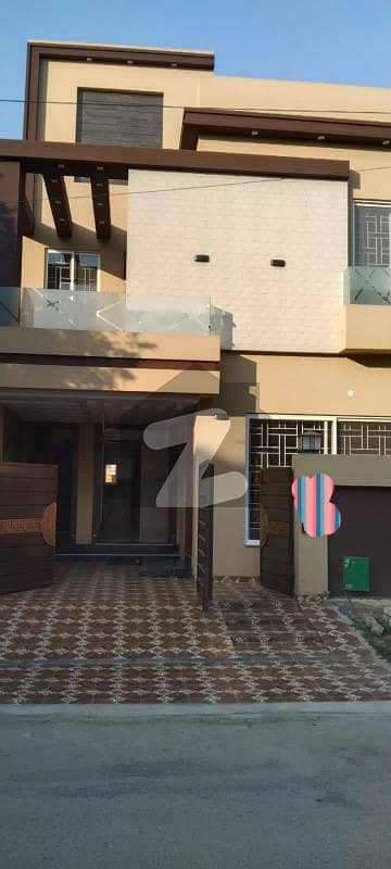 5 Marla Brand New Luxury House For Sale In Prime Location Block BB Sector D Bahria Town Lahore