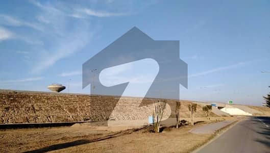 10 MARLA RESIDENTIAL PLOT FOR SALE IN VERY REASONABLE PRICE