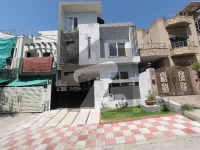 On Excellent Location 5 Marla House In Central DHA Phase 2 - Sector J For sale