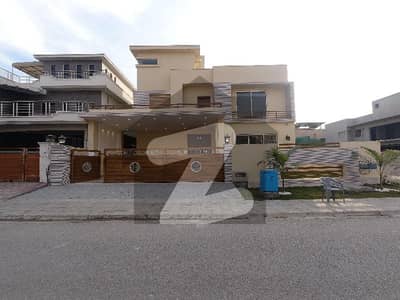 Prime Location 1 Kanal House For sale In DHA Phase 2 - Sector B Islamabad