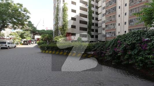 Stunning Prime Location 1550 Square Feet Flat In Gulshan-e-Iqbal - Block 10-A Available