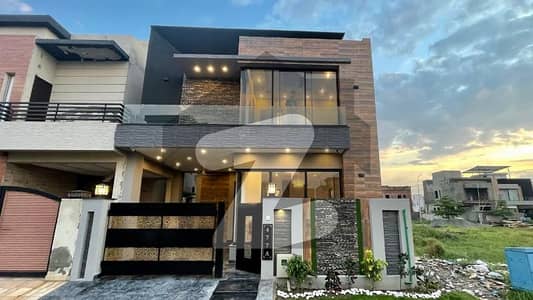 5 Marla Luxury Modern Designer House for Rent in DHA Phase 9 Town Lahore