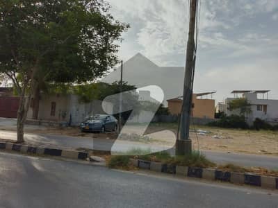 1000 Yards Residential Plot For Sale At Most Prime And Desirable Location in B/w Khy,Badar And Hilal In Dha Defence Phase 5 karachi.