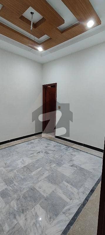 ایچ ۔ 13 اسلام آباد میں 4 کمروں کا 3 مرلہ مکان 1.1 کروڑ میں برائے فروخت۔