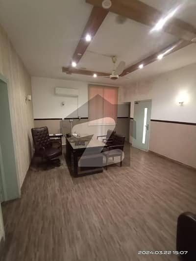 25 Marla House Available For Rent In J1 Block Near Canal Road Lahore