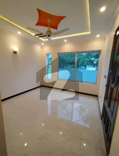 12 Marla Upper Portion For Rent In Media Town