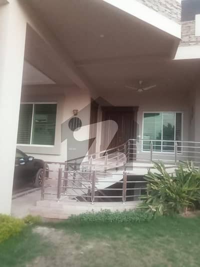 1 Kanal Full Basement 3 Years Used House For Sale