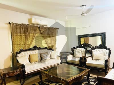 15 Marla Full House For Rent Near To Park In Lake City Lahore