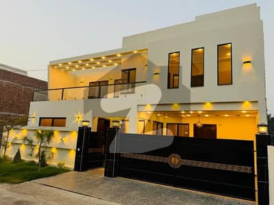 8.5 Marla Ultra Luxurious Designer House For Rent In Buch Executive Villas Multan