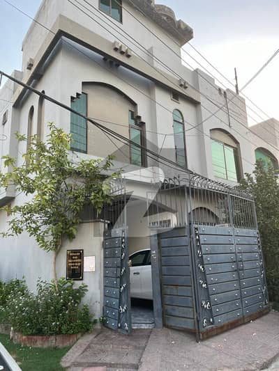 5 Marla Double Unit House For SALE In Johar Town