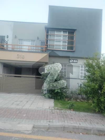 6 Marla Corner House Available In Bahria Town Phase 8 - Safari Homes For Rent