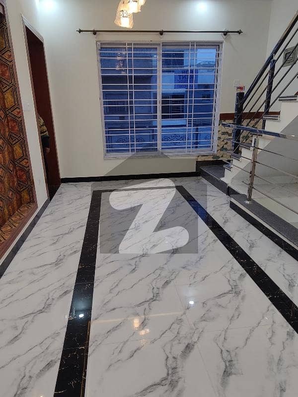 40+80 brand new upper portion available for Rent in 14/4 nearly Kashmir highway Islamabad