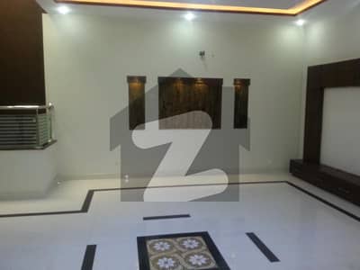 10 Marla Beautiful House Available For Silent Office