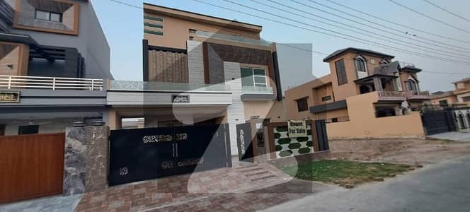 A Block 10 Marla New Brand House Available For Sale