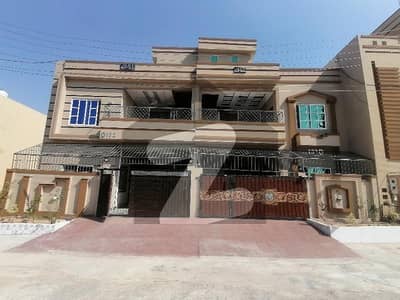 پنجاب گورنمنٹ سرونٹ ہاؤسنگ فاؤنڈیشن (پی جی ایس ایچ ایف) راولپنڈی میں 4 کمروں کا 5 مرلہ مکان 1.5 کروڑ میں برائے فروخت۔