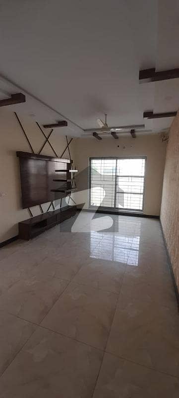 5 Marla House Available For Rent In DHA Phase-3