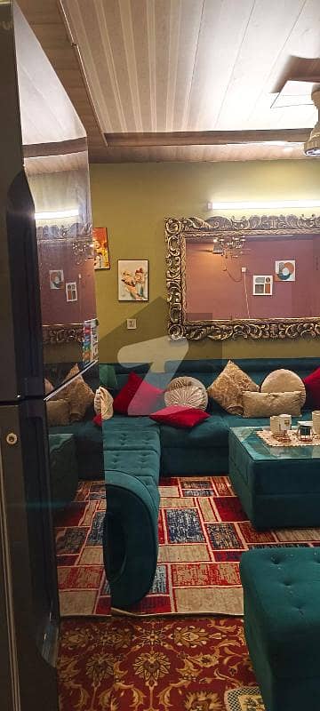 مرغزار آفیسرز کالونی لاہور میں 5 کمروں کا 10 مرلہ مکان 2.9 کروڑ میں برائے فروخت۔