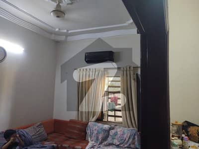 نارتھ ناظم آباد ۔ بلاک بی نارتھ ناظم آباد,کراچی میں 2 کمروں کا 4 مرلہ زیریں پورشن 30.0 ہزار میں کرایہ پر دستیاب ہے۔