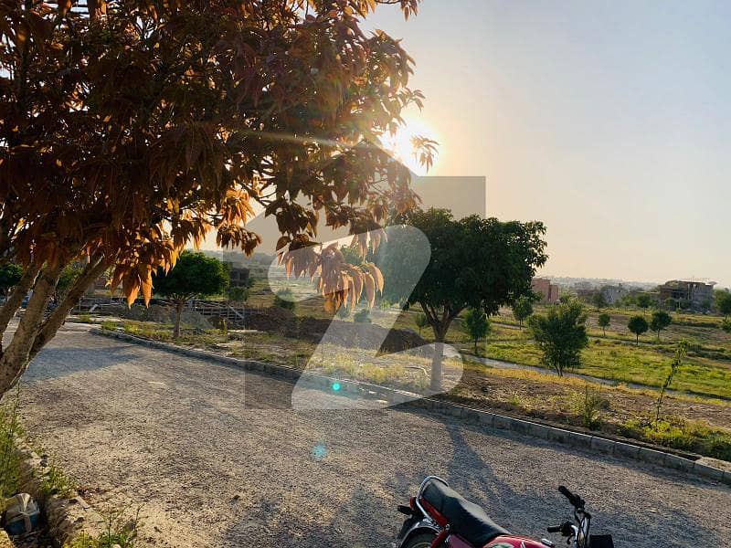 7 Marla Corner Plot for Sale in T Block, Gulberg Greens 7 Marla Corner Plot for Sale in T Block, Gulberg Greens