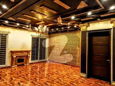 ای ایم ای سوسائٹی ۔ بلاک ای ای ایم ای سوسائٹی,لاہور میں 6 کمروں کا 1 کنال مکان 8.5 کروڑ میں برائے فروخت۔