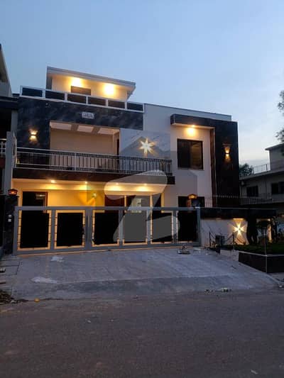 میڈیا ٹاؤن ۔ بلاک اے میڈیا ٹاؤن,راولپنڈی میں 3 کمروں کا 10 مرلہ زیریں پورشن 85.0 ہزار میں کرایہ پر دستیاب ہے۔