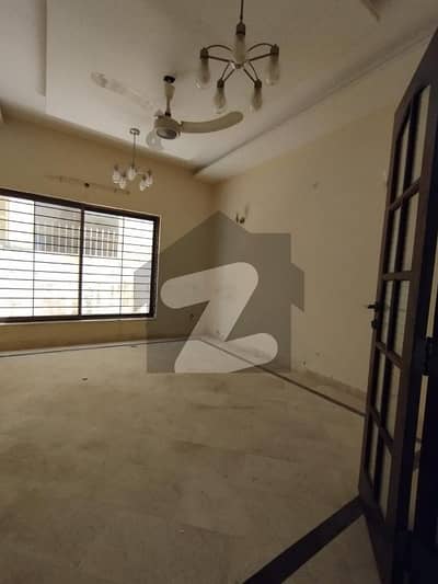 ای ۔ 11 اسلام آباد میں 5 کمروں کا 1 کنال مکان 5.0 لاکھ میں کرایہ پر دستیاب ہے۔