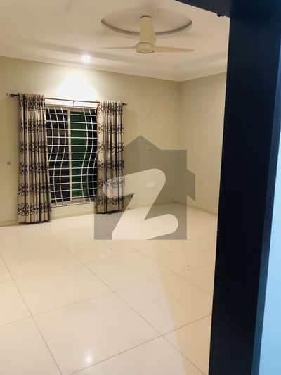 10 marla house available for rent in bahria town phase 4