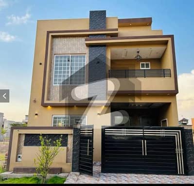 5 Marla Beautifully Designed House For Sale At Park View City Lahore