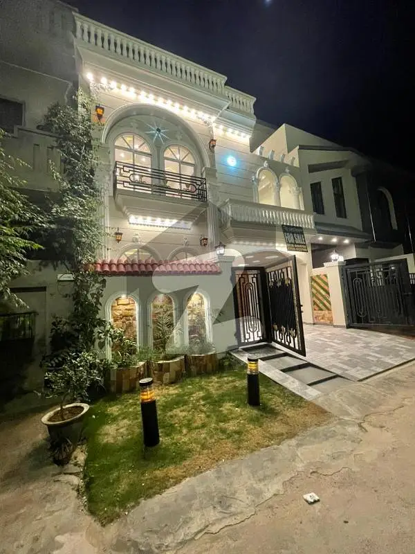 Luxury Spanish House For Sale With 4 Bed Rooms In Canal Garden Lahore