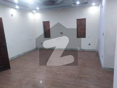 10 Marla Used House For Sale In Sector B, Bahria Town Lahore