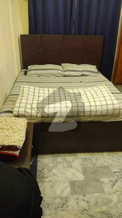 Female Only Furnished Room Attached Washroom Common Kitchen Drawing Lounge With All Utilities Included In Rent