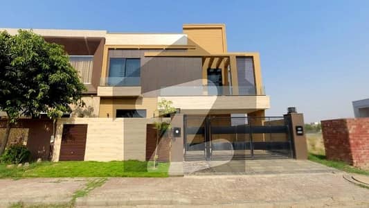 Prime Location Bahria Orchard Phase 1 - Northern House Sized 10 Marla For Sale