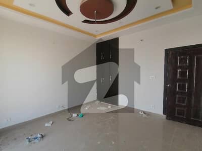 Prime Location House Of 3 Marla Is Available In Contemporary Neighborhood Of Multan Public School Road