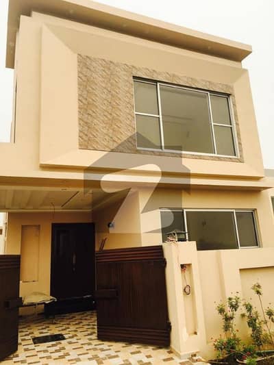 5 Marla House for Rent in DHA 9 Town