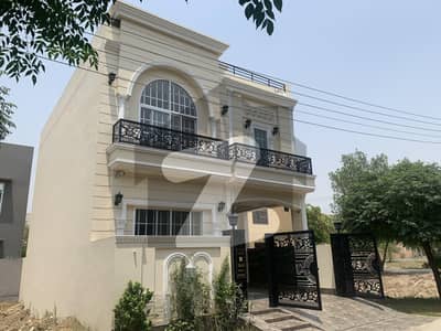 5 MARLA BLOCK "H" MOST REASONABLE PRICED HOUSE IN DHA RAHBAR IS AVAILABLE FOR SALE