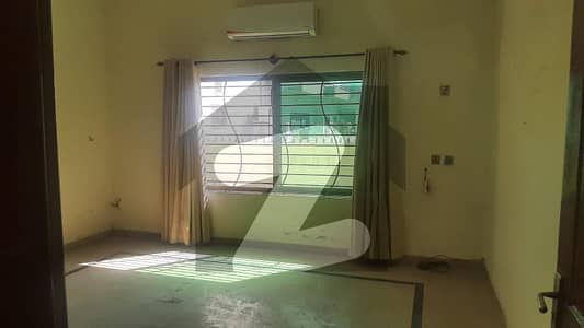 Dha1 Kanal House'S Ground Floor Available For Rent