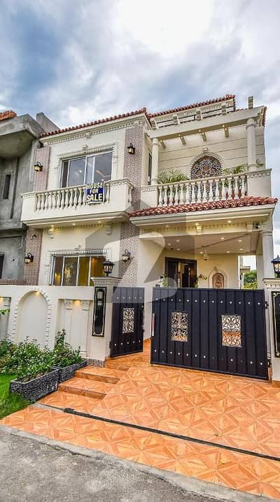 5 Marla House For Sale In Dha Lahore Near To Park & Main 120 Ft Road