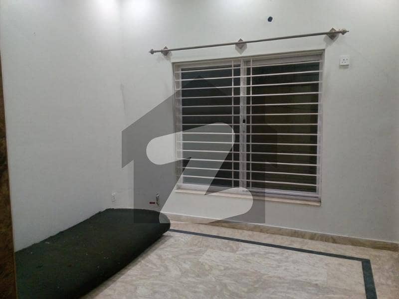 Beautiful House for rent
Singer story House Avaliable for Rent Beautiful House for rent
Singer story House Avaliable for Rent