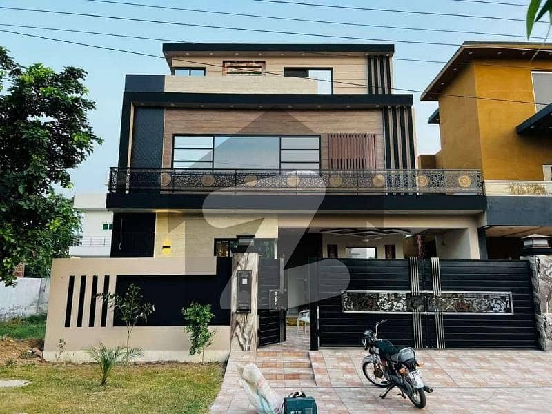 G block 10 Marla New brand house available for sale
