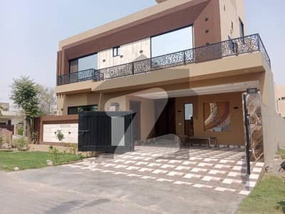10 marla brand new modern house for sale in johar twon H3 block