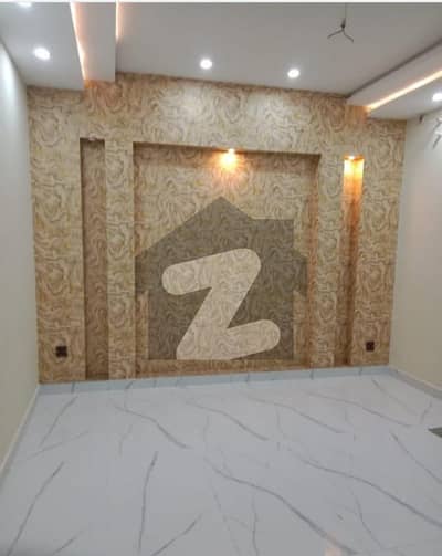 Luxury Brand New House Oner BuiltHouse Number Block L kayaban. e. Amin Near lake city 5 Marla Brand New House For sale Double portion 3 Bed 4Bath 2 TV Lounge Dowring 1 Under Gruond Elactricity 40 Feet Road Near Market