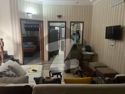جوہر ٹاؤن فیز 2 جوہر ٹاؤن,لاہور میں 3 کمروں کا 5 مرلہ مکان 2.25 کروڑ میں برائے فروخت۔