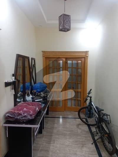 یونیورسٹی ٹاؤن پشاور میں 5 کمروں کا 15 مرلہ مکان 12.5 کروڑ میں برائے فروخت۔