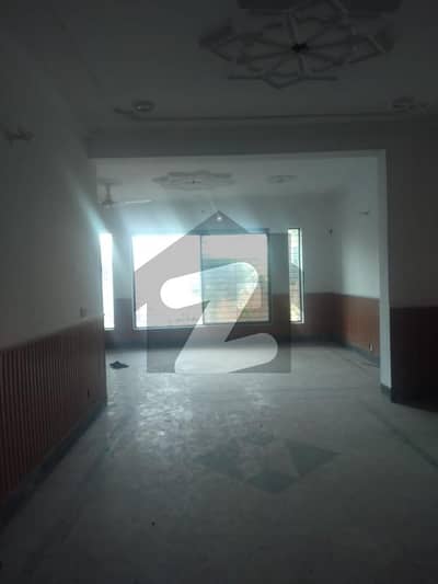 1 kanal double storey house for rent ofice use