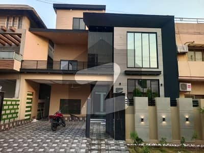 10 Marla Brand New House For Sale In Uet Housing Society