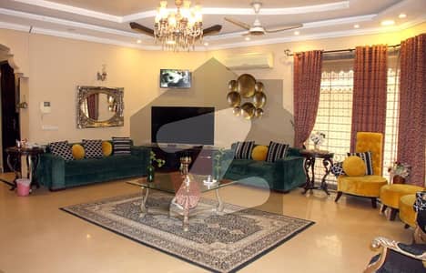 1 Kanal Beautiful House For Available For Family