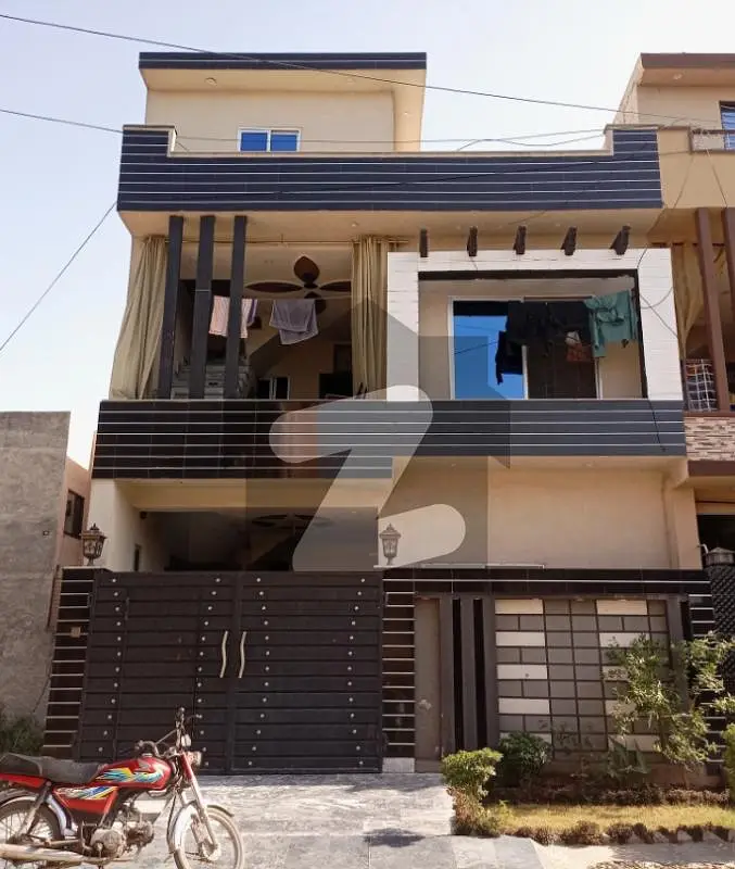 4 Marla Double Storey Beautiful House Luxury Style Available For Sale
