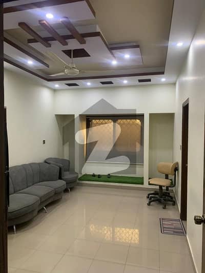 شرف آباد گلشنِ اقبال ٹاؤن,کراچی میں 5 کمروں کا 10 مرلہ مکان 10.75 کروڑ میں برائے فروخت۔