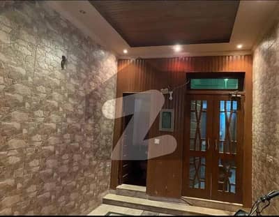 جوہر ٹاؤن فیز 2 جوہر ٹاؤن,لاہور میں 3 کمروں کا 5 مرلہ مکان 82.0 ہزار میں کرایہ پر دستیاب ہے۔